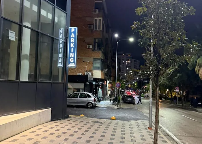 Albania Haven 7 Mine Peza 地拉那